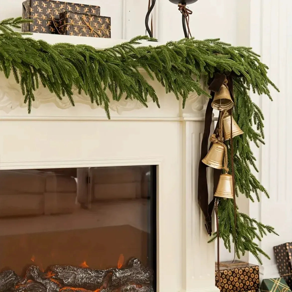 🎄 Christmas Artificial Cedar Garland – Lush, Festive Home Décor for Doors, Mantels & Tables! ✨